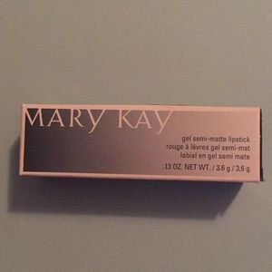 Gel semi-matte lipstick!!